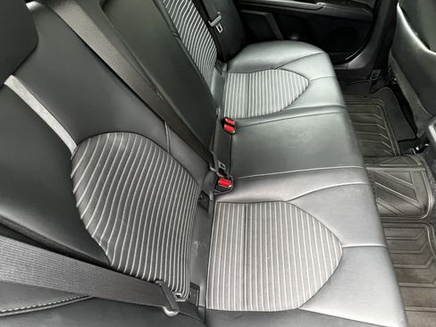 Used 2023 Toyota Camry SE image 40