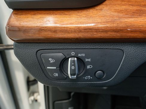 Used 2022 Audi Q5 2.0T Premium Plus image 31