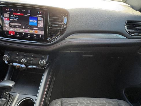 Used 2025 Dodge Durango GT w/ Blacktop Package image 15