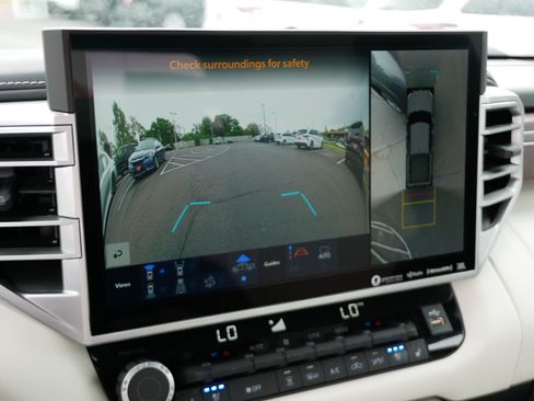 Used 2024 Toyota Tundra Capstone AWD/4WD image 34