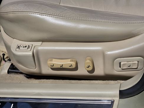 Used 1995 INFINITI J30 image 14