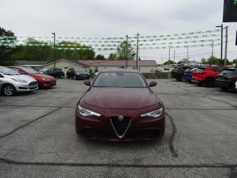 Used 2019 Alfa Romeo Giulia AWD w/ Cold Weather Package image 2