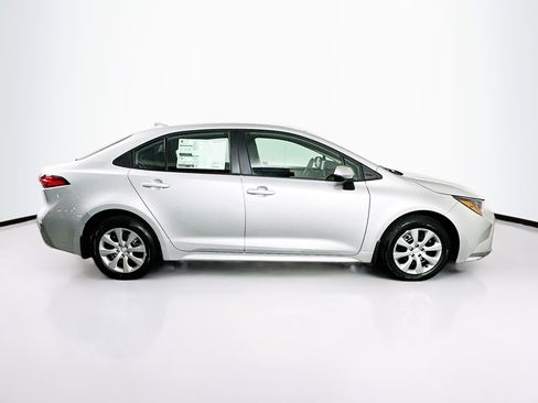 Used 2026 Toyota Corolla LE image 10