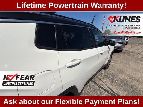 Used 2021 Jeep Compass Limited w/ Sun and Sound Group AWD/4WD image 40