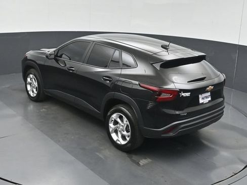 Used 2026 Chevrolet Trax LS w/ LS Convenience Package FWD image 48