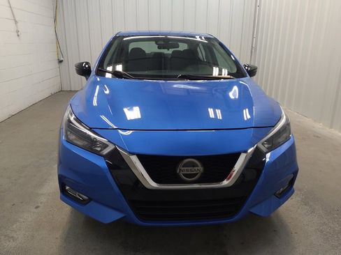 Used 2021 Nissan Versa SR w/ Convenience Package FWD image 14