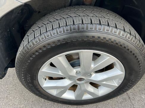 Used 2013 Nissan Murano S image 2