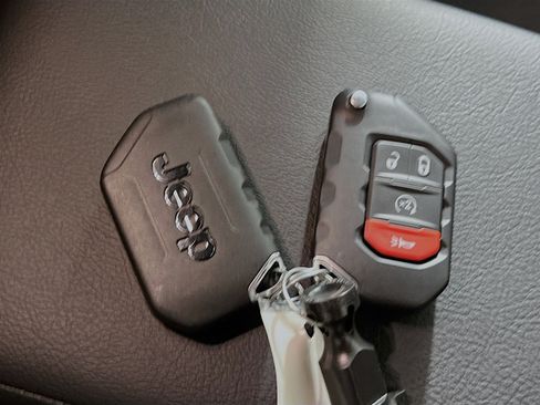 Used 2026 Jeep Wrangler Unlimited Sport AWD/4WD image 35