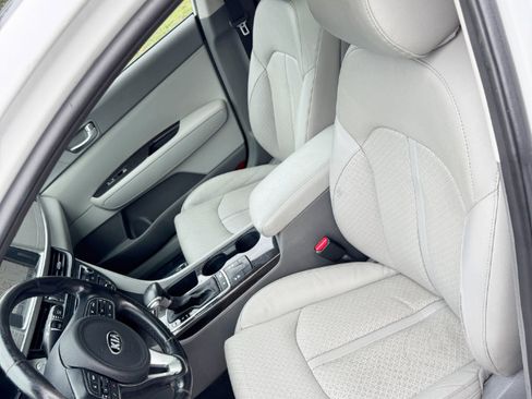 Used 2016 Kia Optima EX w/ Premium Package image 15