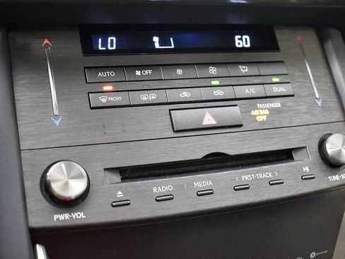 Used 2020 Lexus IS 300 image 44