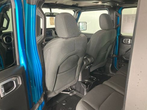 Used 2019 Jeep Wrangler Unlimited Sport S image 14