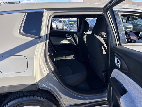 Used 2023 Jeep Compass Sport image 14