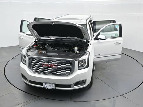 Used 2020 GMC Yukon XL Denali w/ Open Road Package image 36