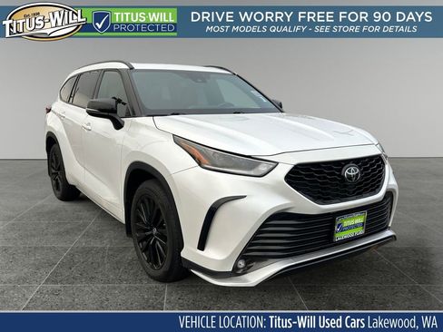 Used 2023 Toyota Highlander XSE image 1
