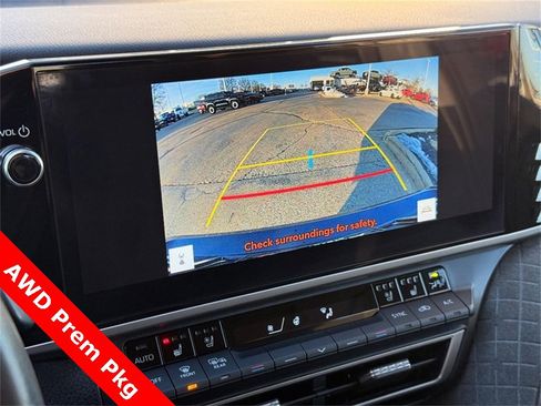 Used 2025 Toyota Camry XLE image 23