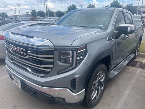 Used 2024 GMC Sierra 1500 SLT image 4