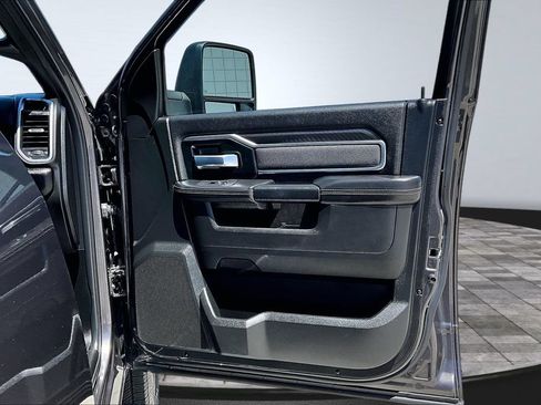 Certified 2026 RAM 2500 Big Horn AWD/4WD image 15