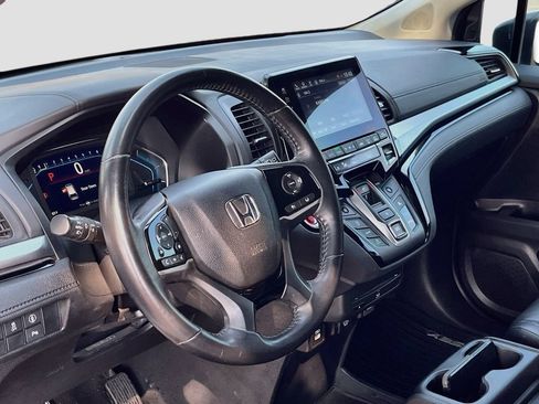 Used 2022 Honda Odyssey Touring image 9