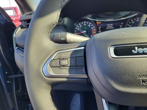 New 2026 Jeep Compass Limited image 22