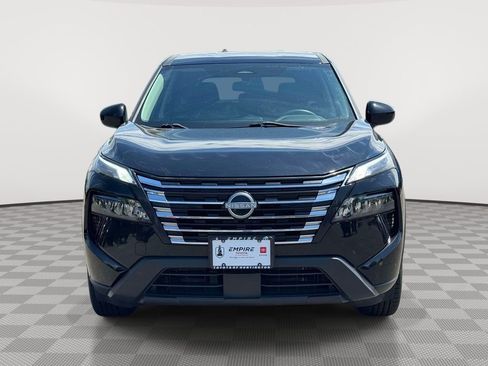 Used 2024 Nissan Rogue SV AWD/4WD image 2