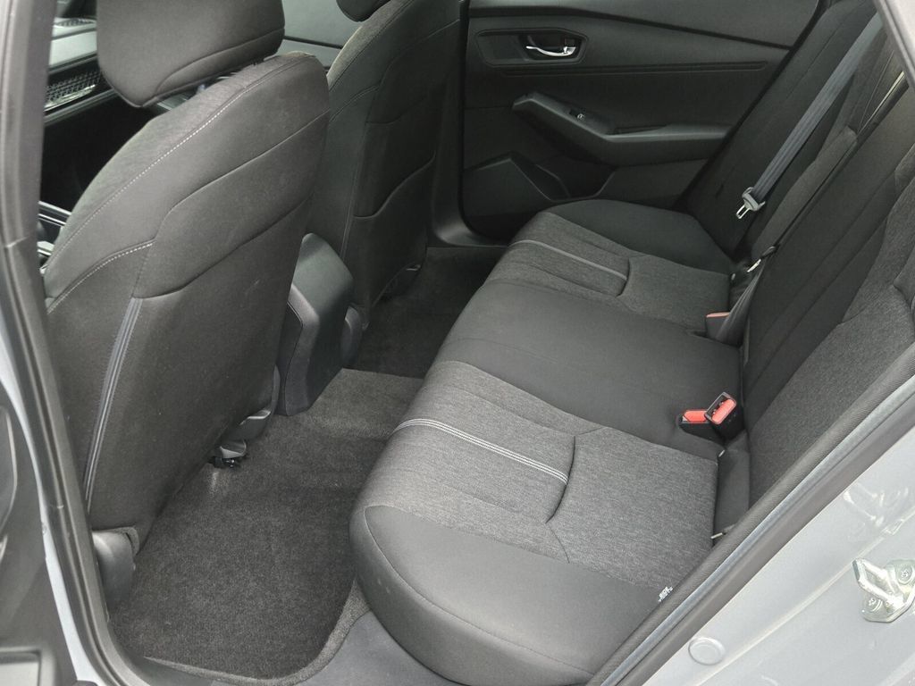 Used 2024 Honda Accord Sport image 12