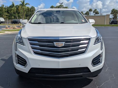 Used 2019 Cadillac XT5 Luxury FWD image 8