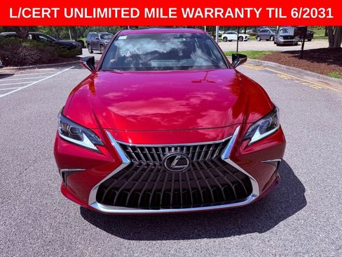 Used 2025 Lexus ES 350 w/ Premium Package FWD image 2