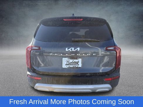 Used 2022 Kia Telluride LX image 5
