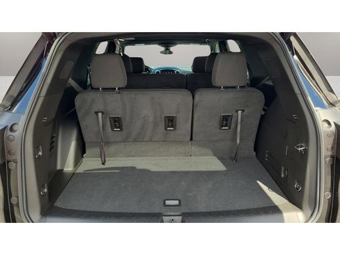 Used 2023 Chevrolet Traverse LT AWD/4WD image 28