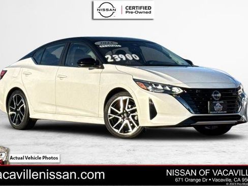 Certified 2025 Nissan Sentra SR image 1