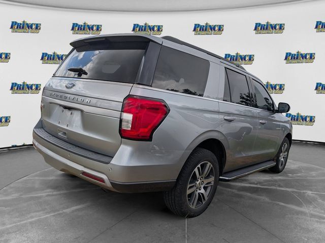 Used 2022 Ford Expedition XLT RWD image 3