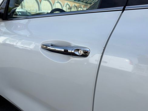 Used 2020 Kia Sorento EX image 41