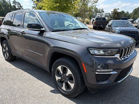 Used 2024 Jeep Grand Cherokee Limited 4xe AWD/4WD image 5