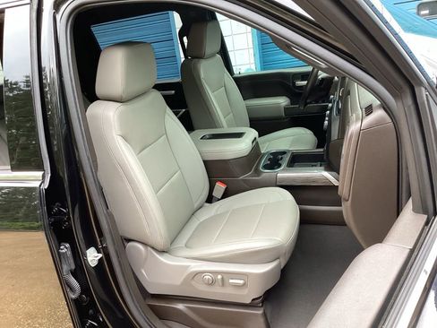 Used 2022 Chevrolet Silverado 2500 LTZ image 37