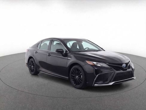 Certified 2021 Toyota Camry XSE w/ Cold Weather Package image 3