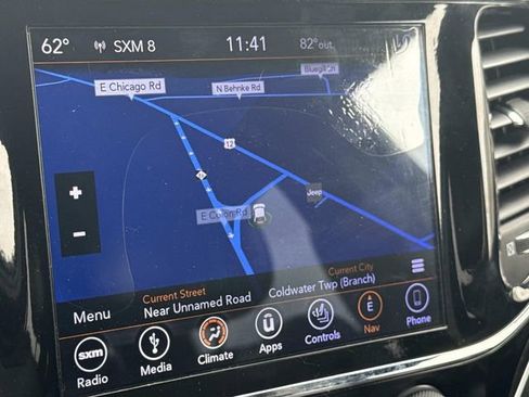 Used 2019 Jeep Grand Cherokee Limited AWD/4WD image 6