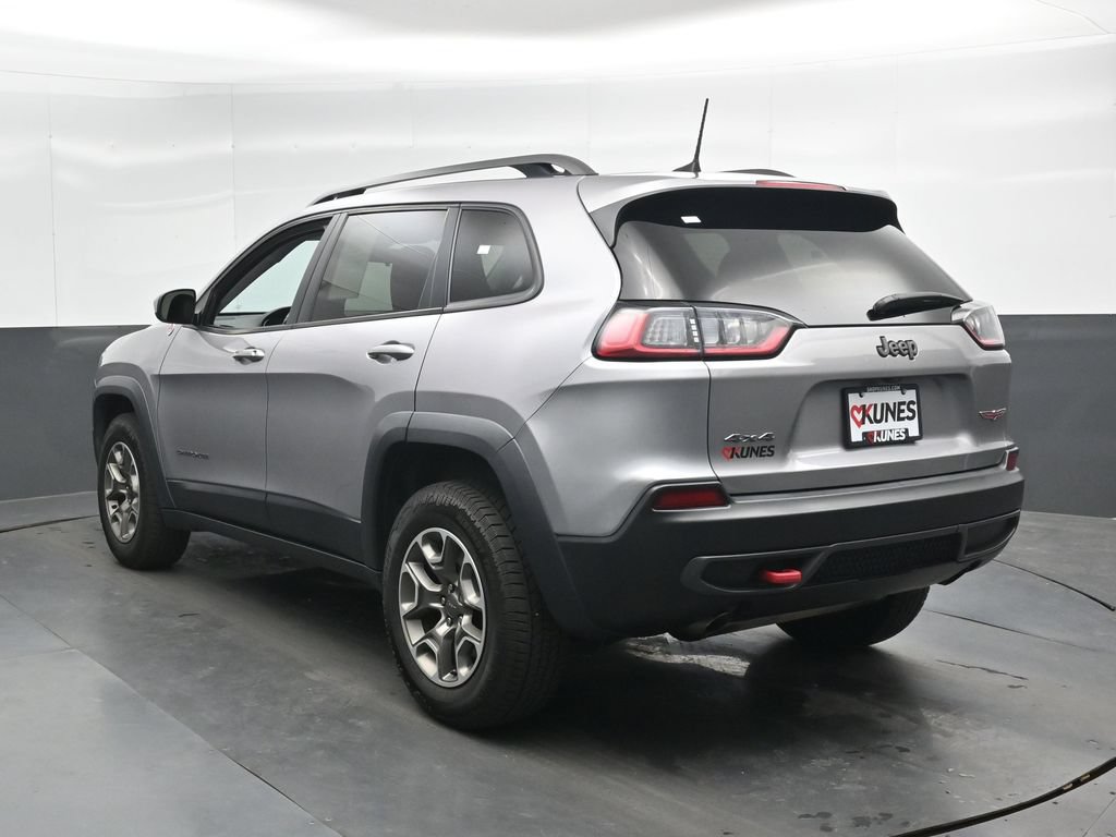 Used 2020 Jeep Cherokee Trailhawk AWD/4WD image 10