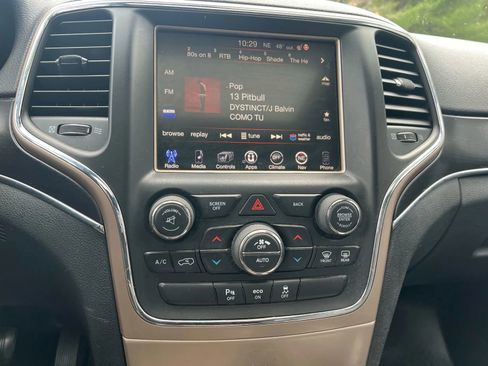 Used 2014 Jeep Grand Cherokee Limited image 23