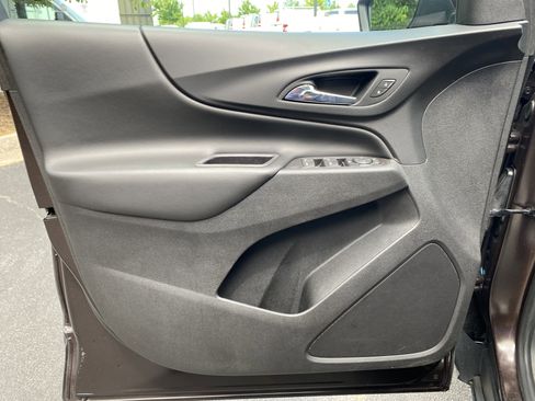 Used 2020 Chevrolet Equinox LT FWD image 15