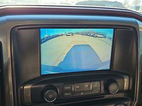 Used 2018 Chevrolet Silverado 1500 High Country image 17