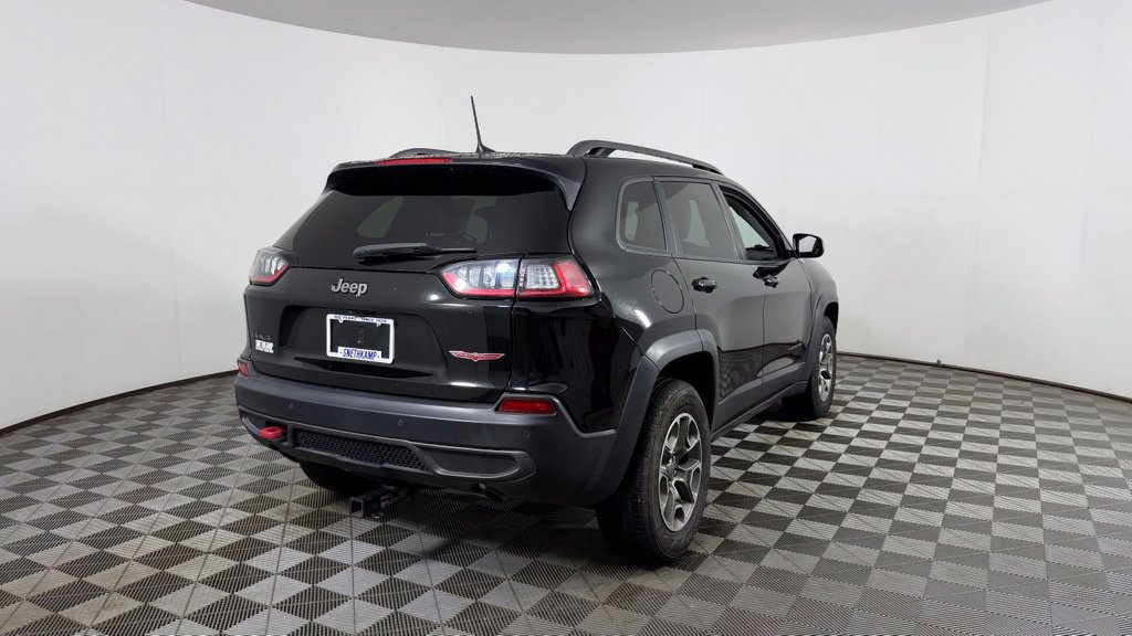 Used 2020 Jeep Cherokee Trailhawk w/ Cold Weather Group AWD/4WD image 8