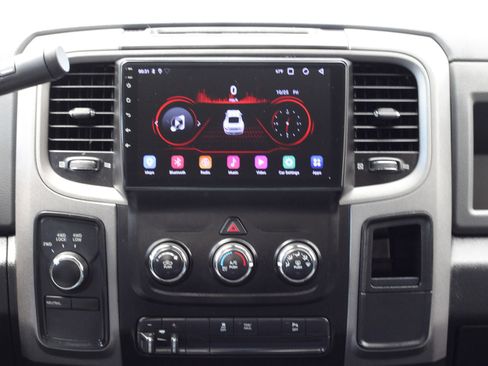 Used 2015 RAM 2500 Tradesman w/ Chrome Appearance Group AWD/4WD image 18