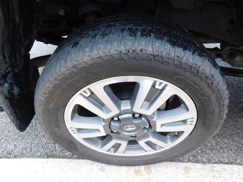 Used 2020 Toyota Tundra 1794 Edition image 8