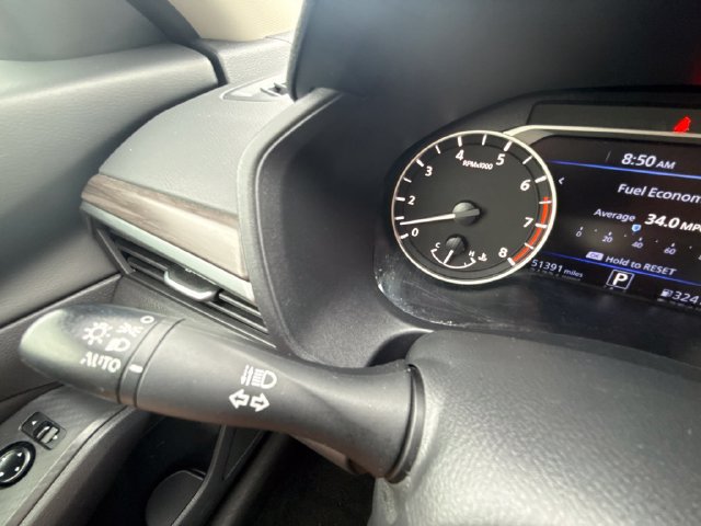 Used 2025 Nissan Altima 2.5 SV FWD image 28