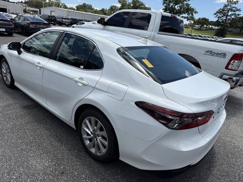 Used 2024 Toyota Camry LE FWD image 3