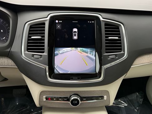 Used 2023 Volvo XC90 B6 Core w/ Protection Package Premier AWD/4WD image 23
