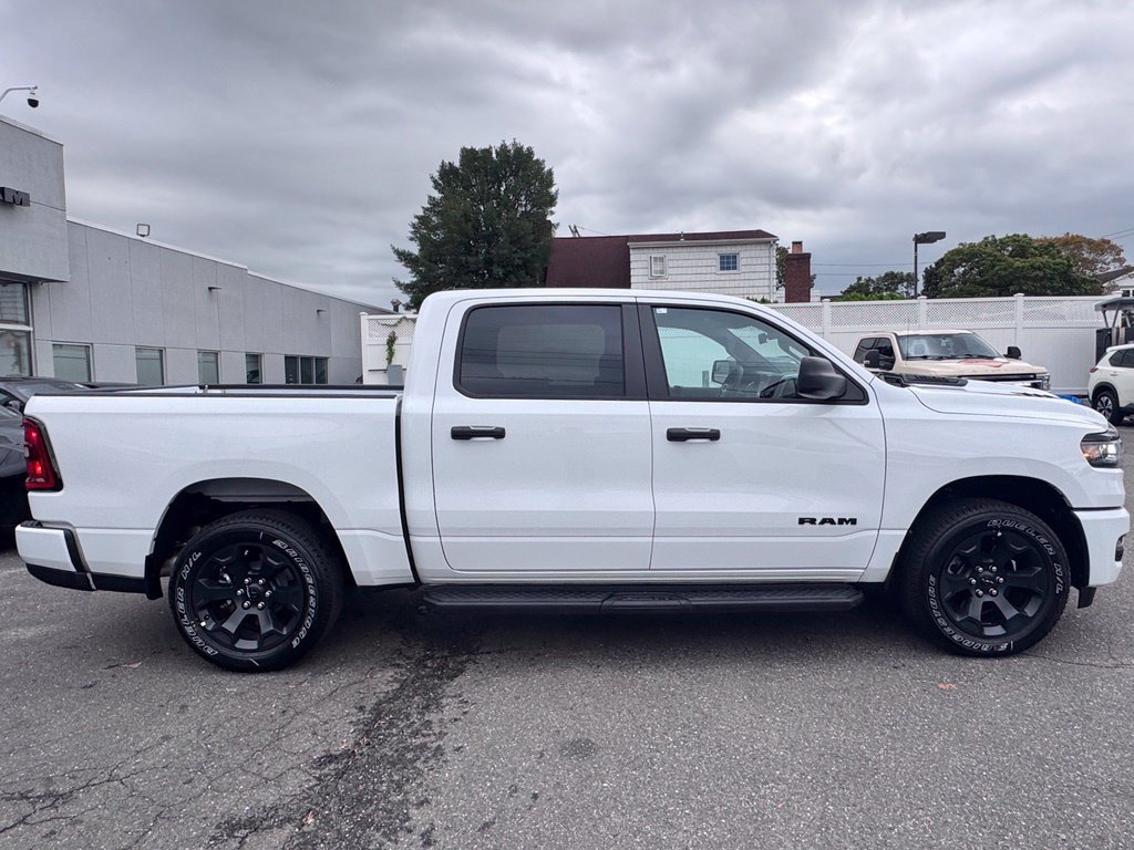 Used 2026 RAM 1500 Express AWD/4WD image 9