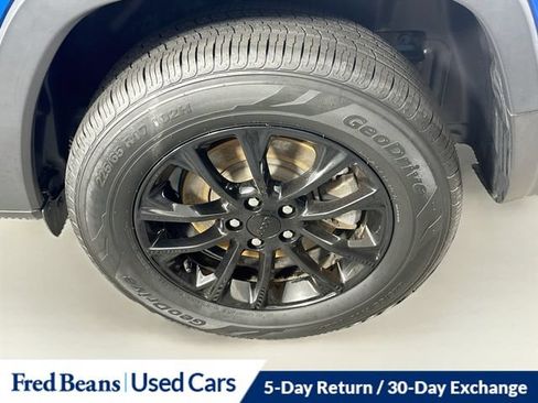 Used 2023 Jeep Cherokee Altitude Lux AWD/4WD image 38