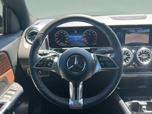 Used 2026 Mercedes-Benz GLA 250 4MATIC image 23