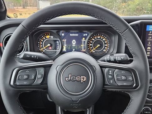 New 2026 Jeep Wrangler Unlimited Rubicon AWD/4WD image 20